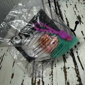 McDonald's Bashful Key Chain #10 Happy Meal Toy 2001 Vintage NIP NOS Snow White